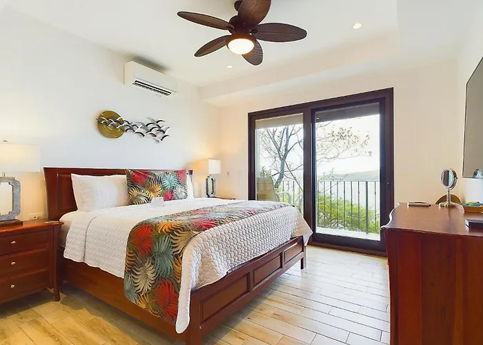 Apartment 360 Splendor 208a- Ocean View Condo, Breakfast Playa Flamingo
