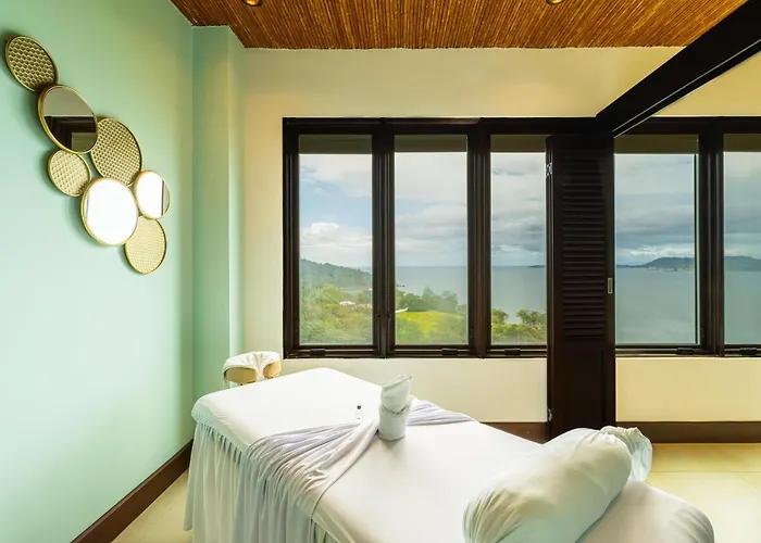 360 Splendor 208a- Ocean View Condo, Breakfast Apartment *