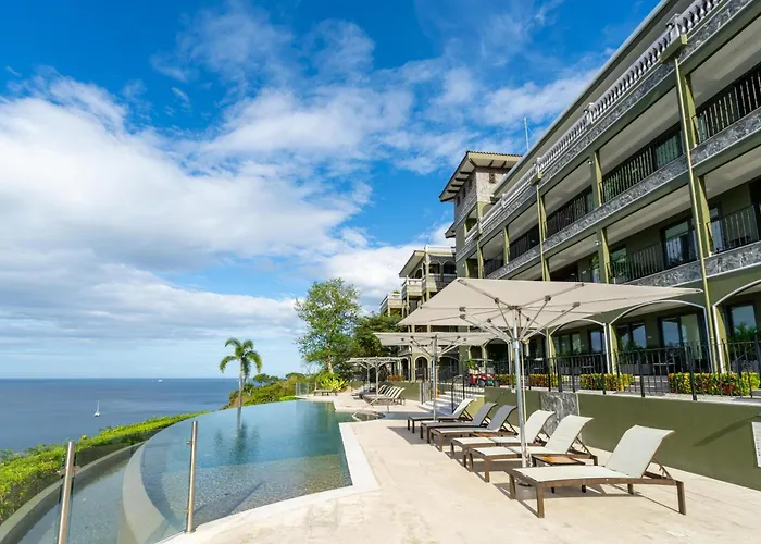 Apartment 360 Splendor 208a- Ocean View Condo, Breakfast