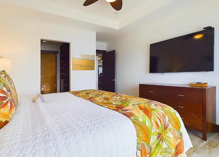 360 Splendor 208a- Ocean View Condo, Breakfast Apartment *