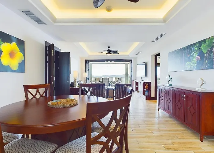 Apartment 360 Splendor 208a- Ocean View Condo, Breakfast Playa Flamingo