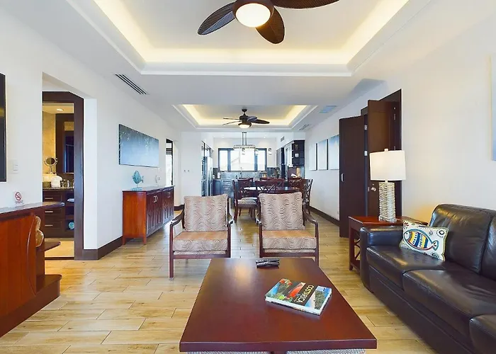 360 Splendor 208a- Ocean View Condo, Breakfast *